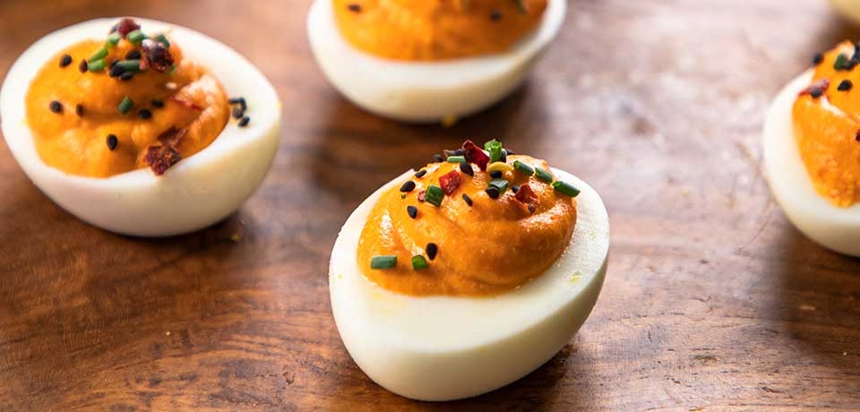 huevos-botaneros-rellenos (1)