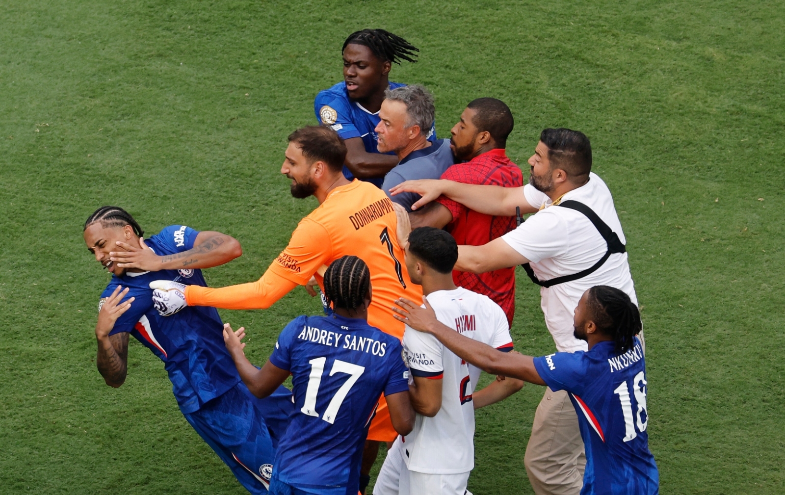 chelsea-fc-v-paris-saint-germain-final-fifa-club-world-cup-2025 (1)