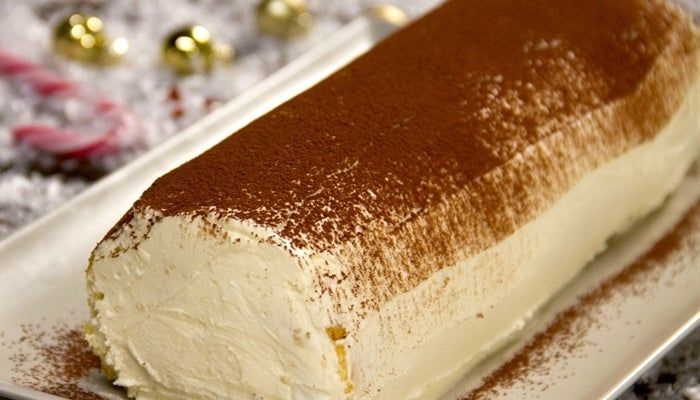 Tiramisú arrollado