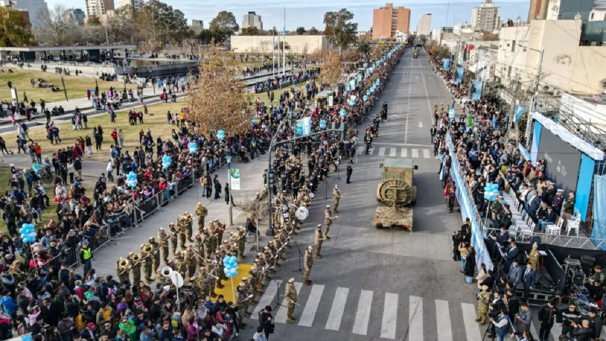 desfile 9 de julio nqn