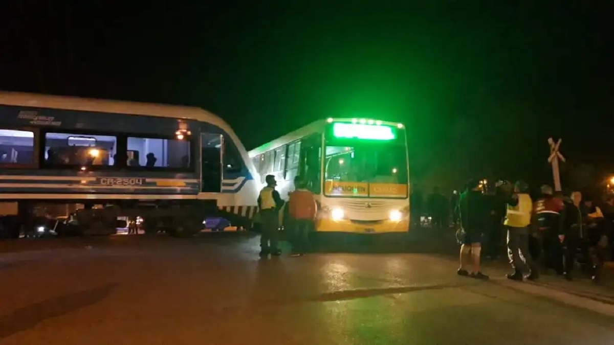 choque tren del valle e indalo 2019