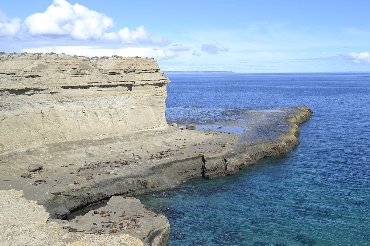 1200px-PUERTO_PIRÁMIDES