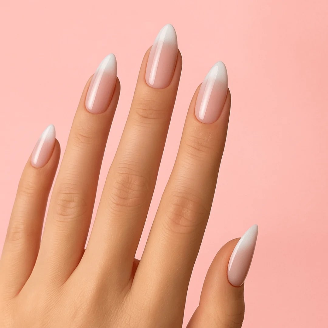 faux_ongle_rose_et_blanc_1