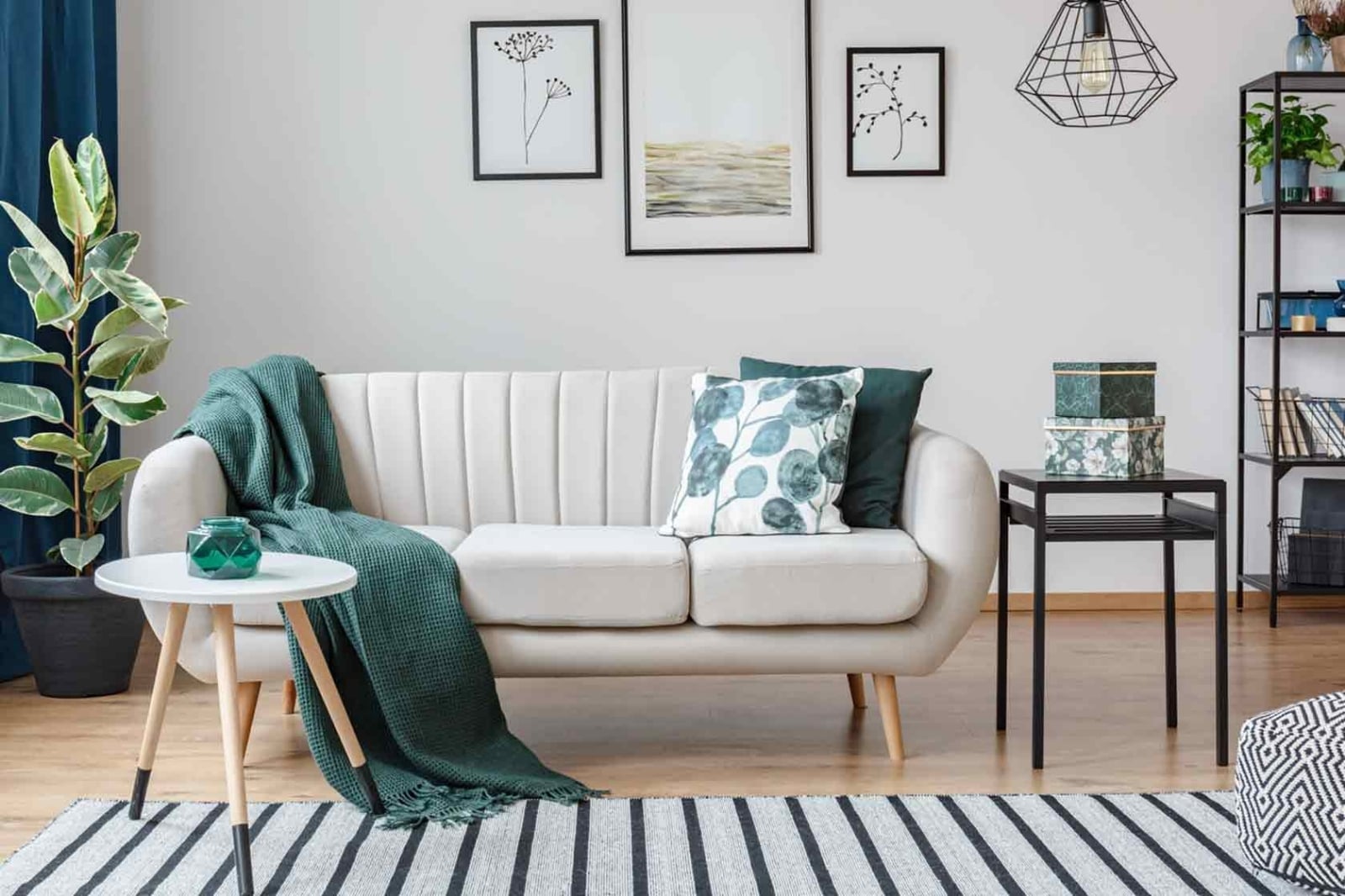 como-decorar-sala-sofa-beige (1)
