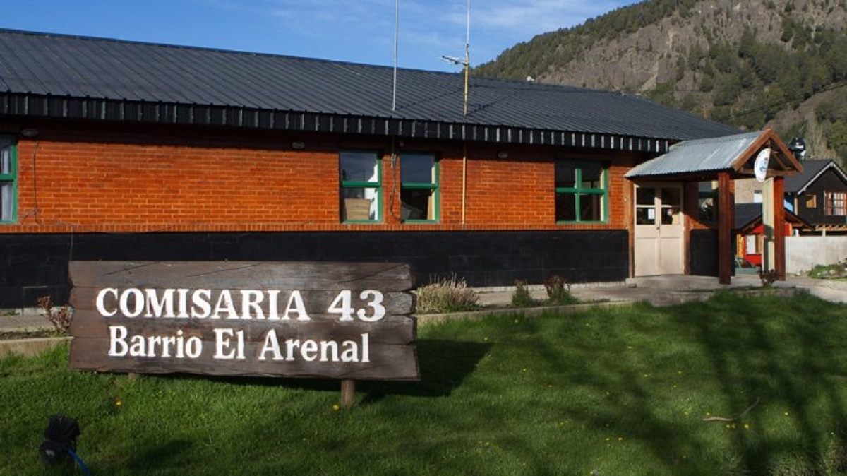 comisaria 43 el arenal