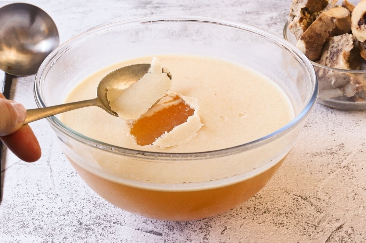 Caldo de huesos