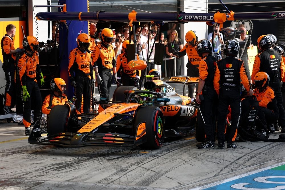 lando-norris-mclaren
