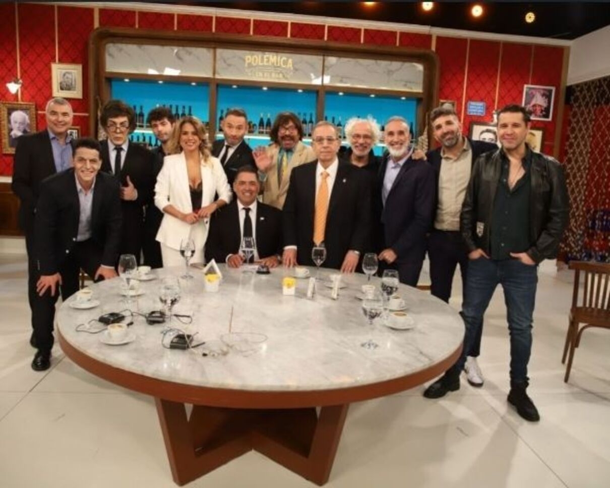 polemica-en-el-bar-1-1 (1)