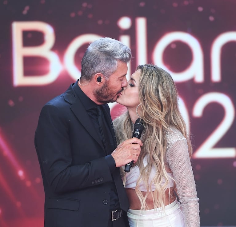 marcelo-tinelli-y-milett-figueroa-a-los-besos-en-la-pista-foto-prensa-america-BAKZFKDZKJBH7PSYRS5NER54QA