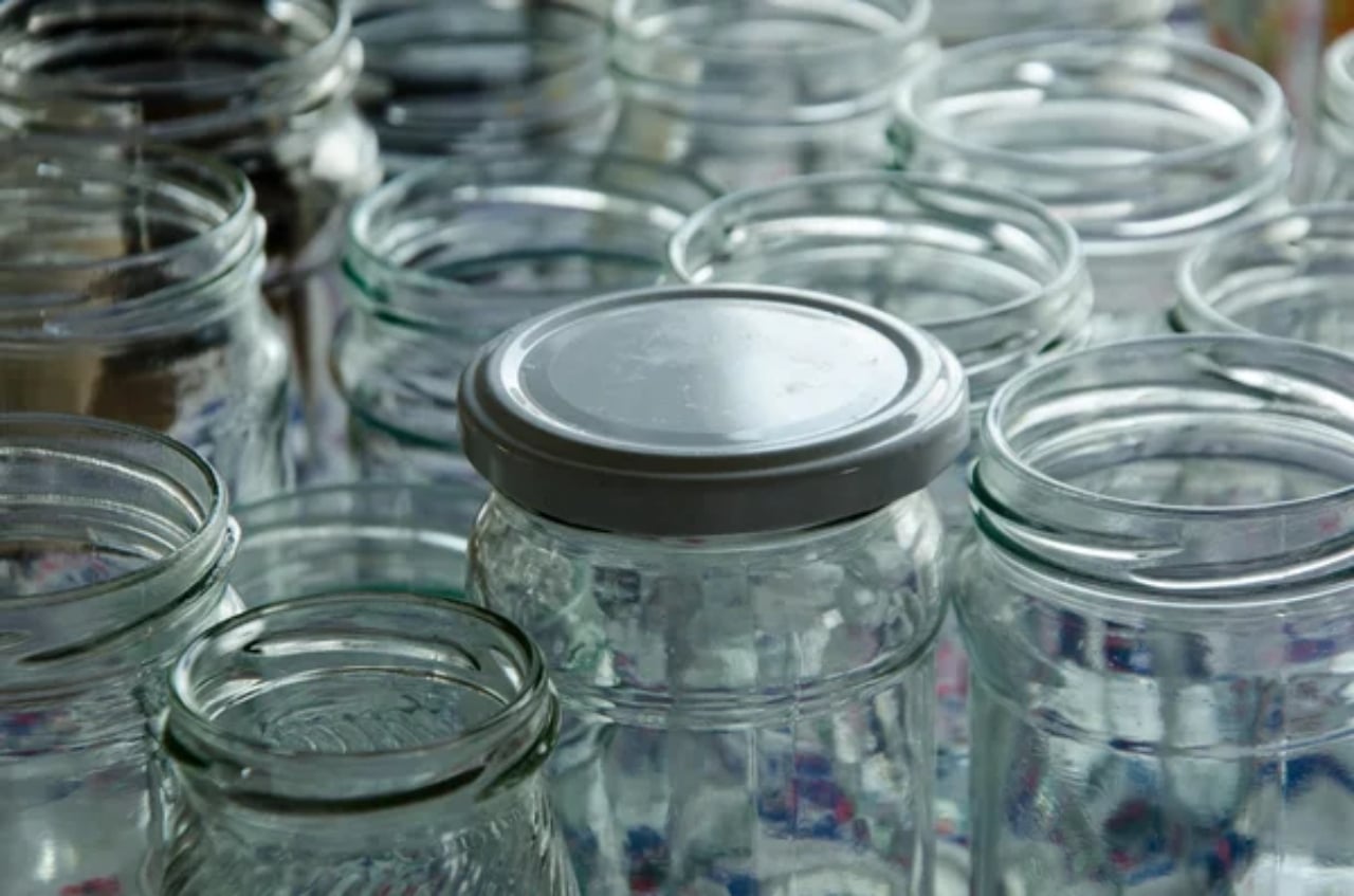 depositphotos_91671716-stock-photo-empty-jars-of-homemade-preserves