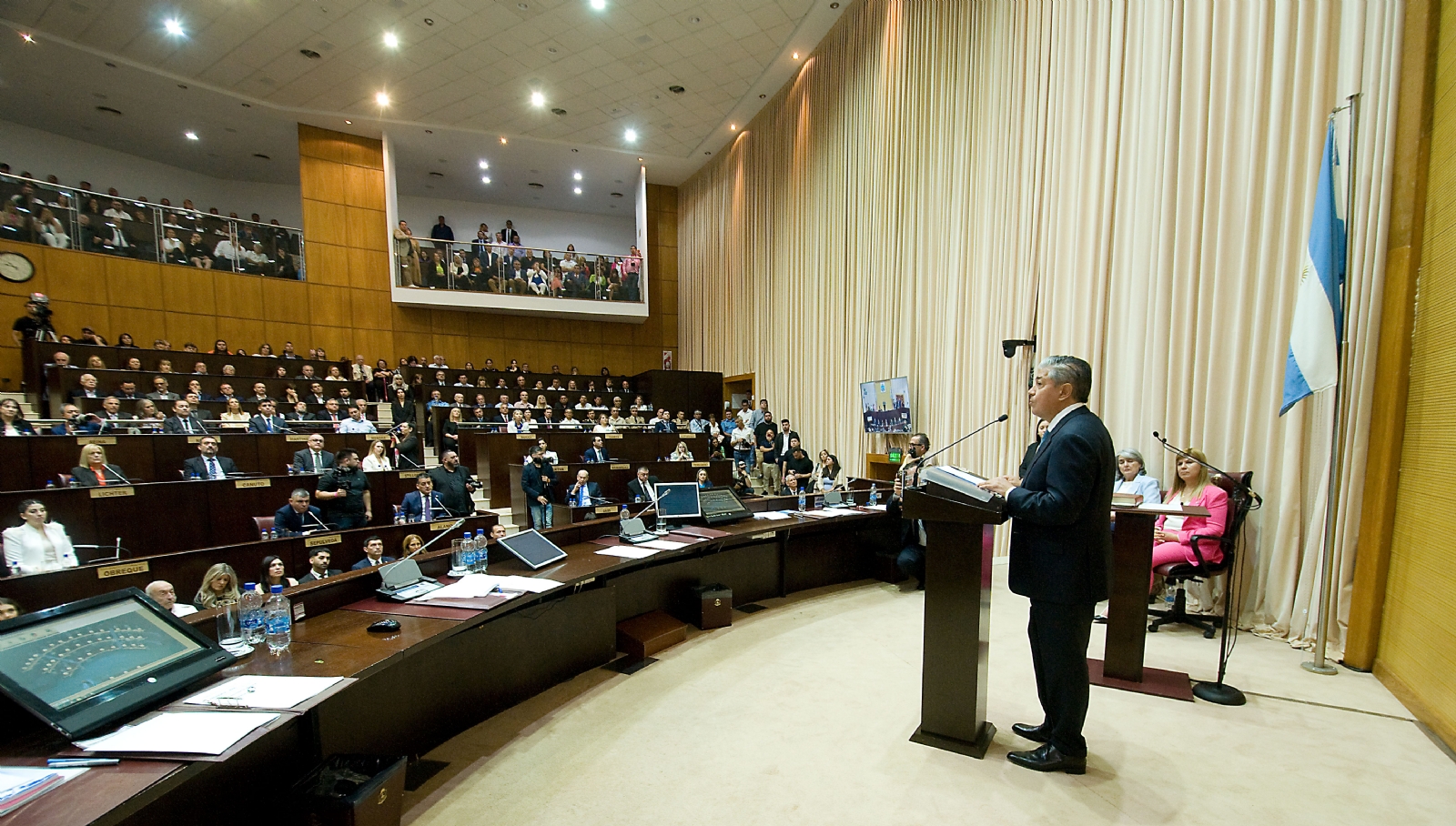 Figueroa en la legislatura