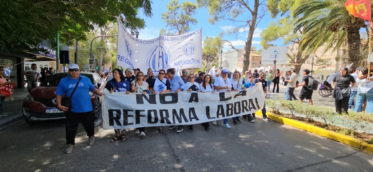 marcha reforma en neuquen
