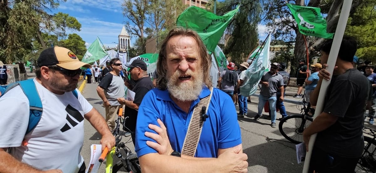 marcha reforma en neuquen guagliardo