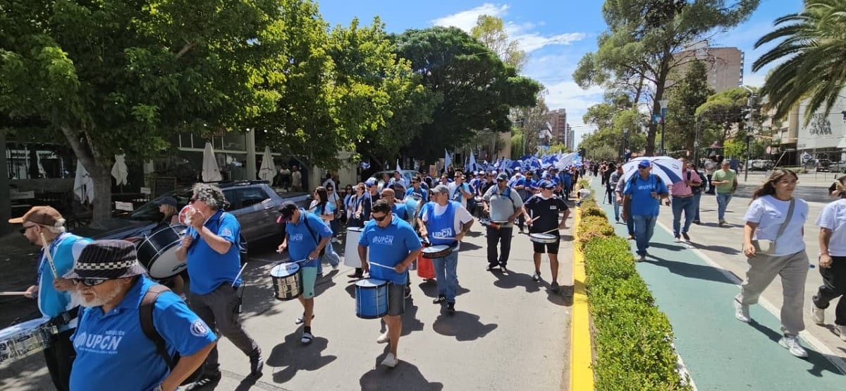 marcha reforma en neuquen 2