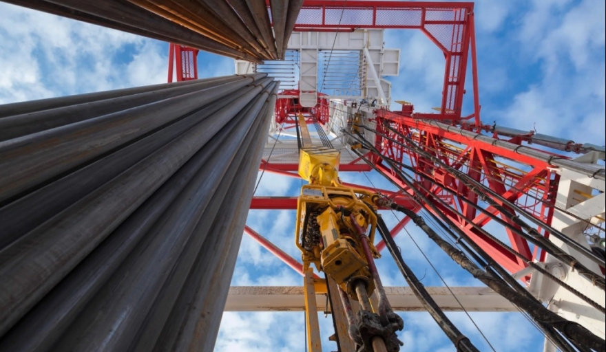 20260213112934_torre-shale-petroleo