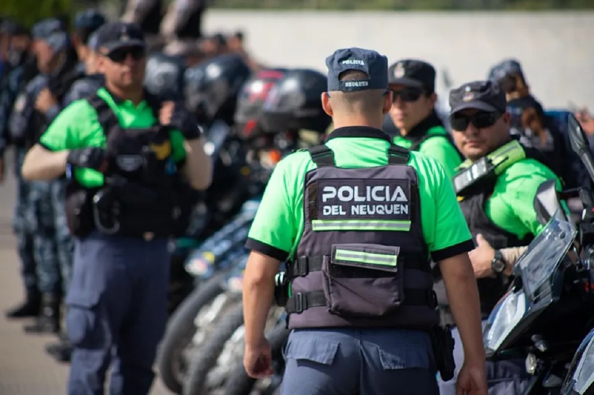 policias motorizados neuquen