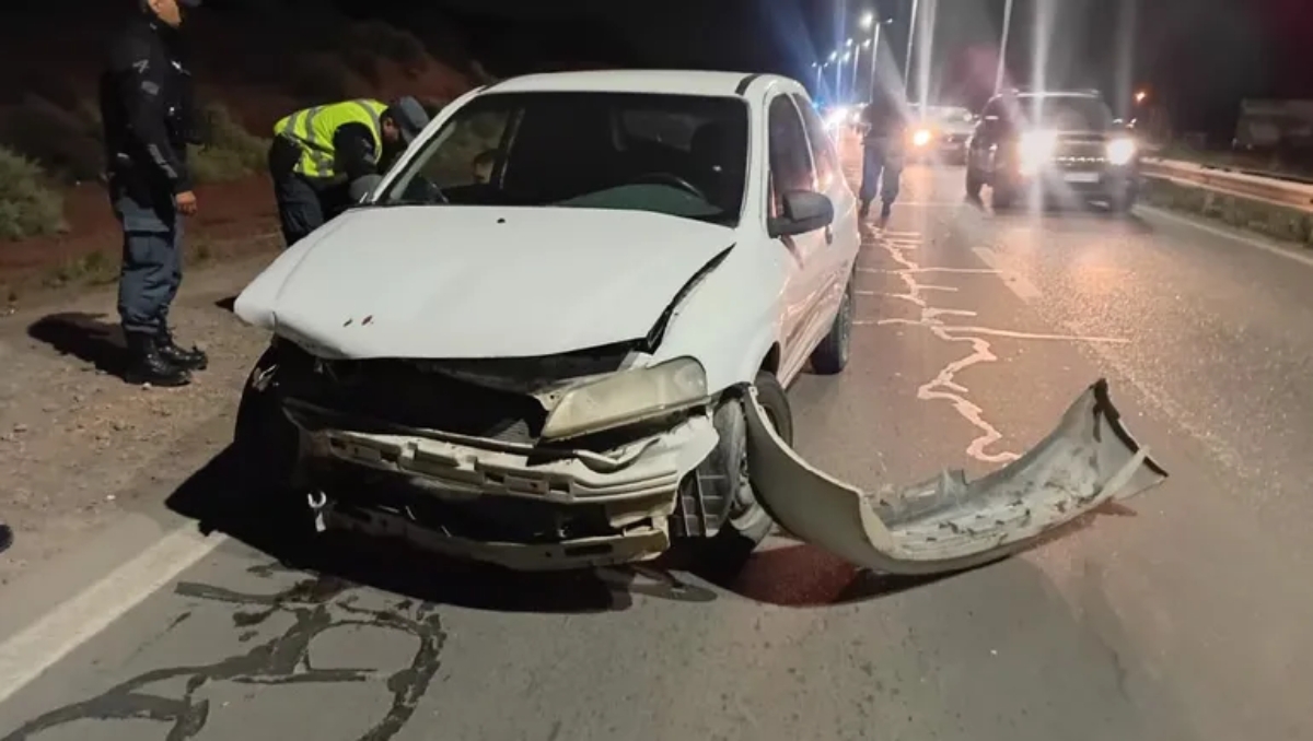 Choque de un jefe policial en Centenario. Fuente_ (X) (1)