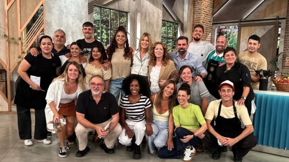 el-equipo-de-escuela-de-cocina-2194566