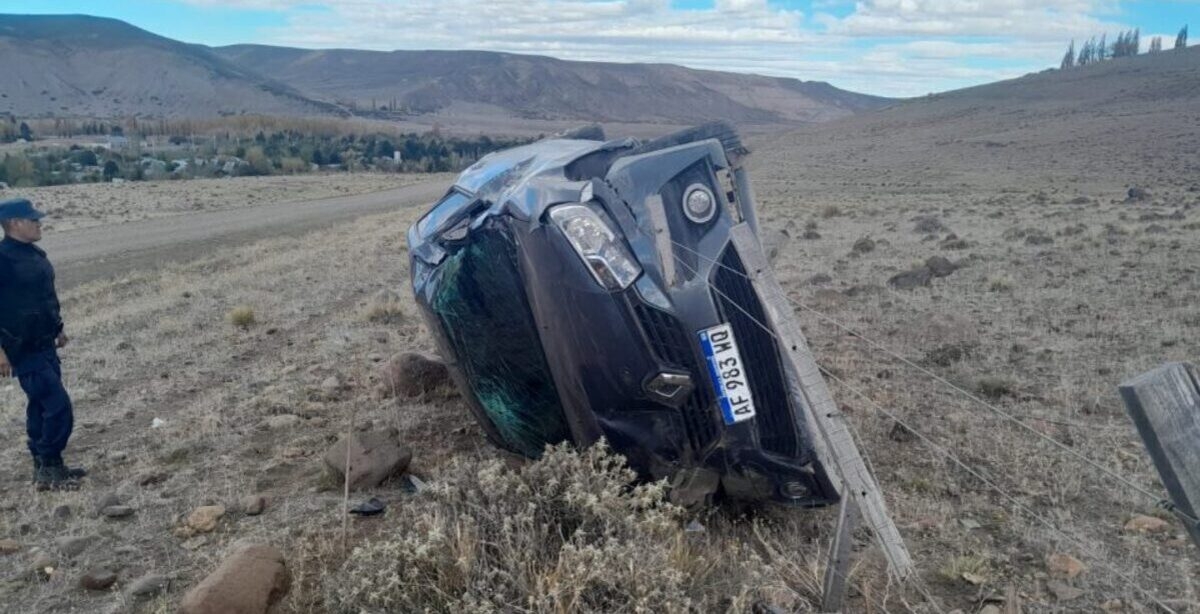 Vuelco en Ruta 46 cerca de Las Coloradas. Fuente (Zapala Noticias)