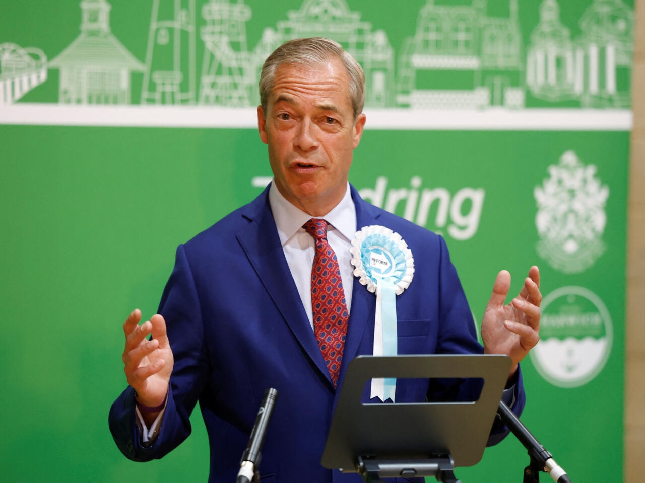 2024-07-05T024525Z_1440911969_RC2QO8A2KXTC_RTRMADP_3_BRITAIN-ELECTION-FARAGE-RESULT