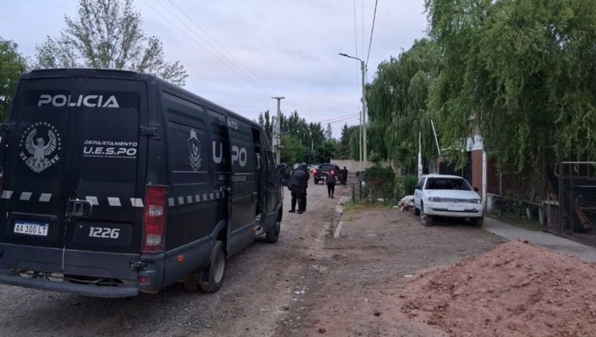 Allanamientos en Valentina Sur. Fuente (Policía del Neuquén)