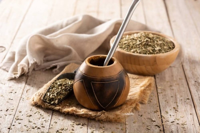 Grüner Tee oder Mate-Tee