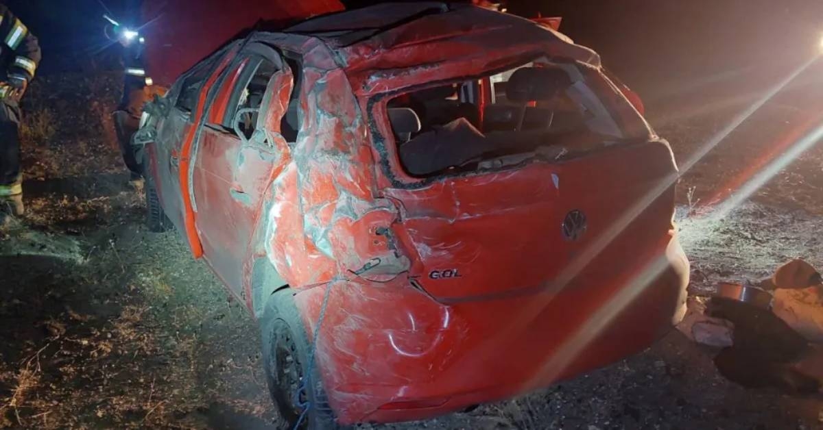 Vuelco en la ruta 237 cerca de Piedra del Águila. Fuente_ (X)