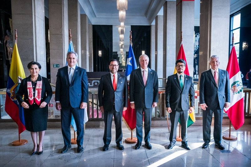 Chile-Argentina-Peru-Ecuador-y-Bolivia-firmaron-el-Compromiso-de-Santiago