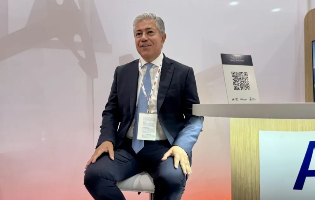 Rolando Figueroa inicia su gira por Estados Unidos. Fuente_ (Neuquén Informa)
